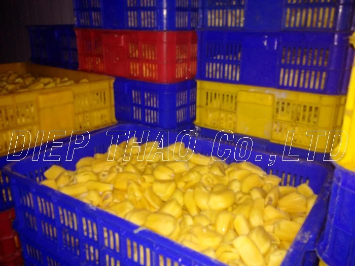 Fried jackfruit crunchy,/sweet in vacuum bag