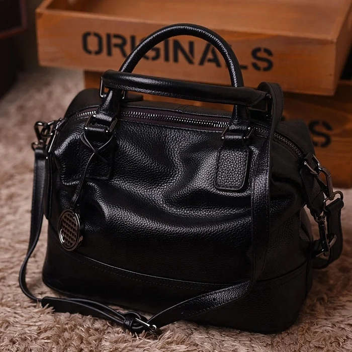 Red Royal look Cross body tote shoulder bag for ladies made with genuine leather