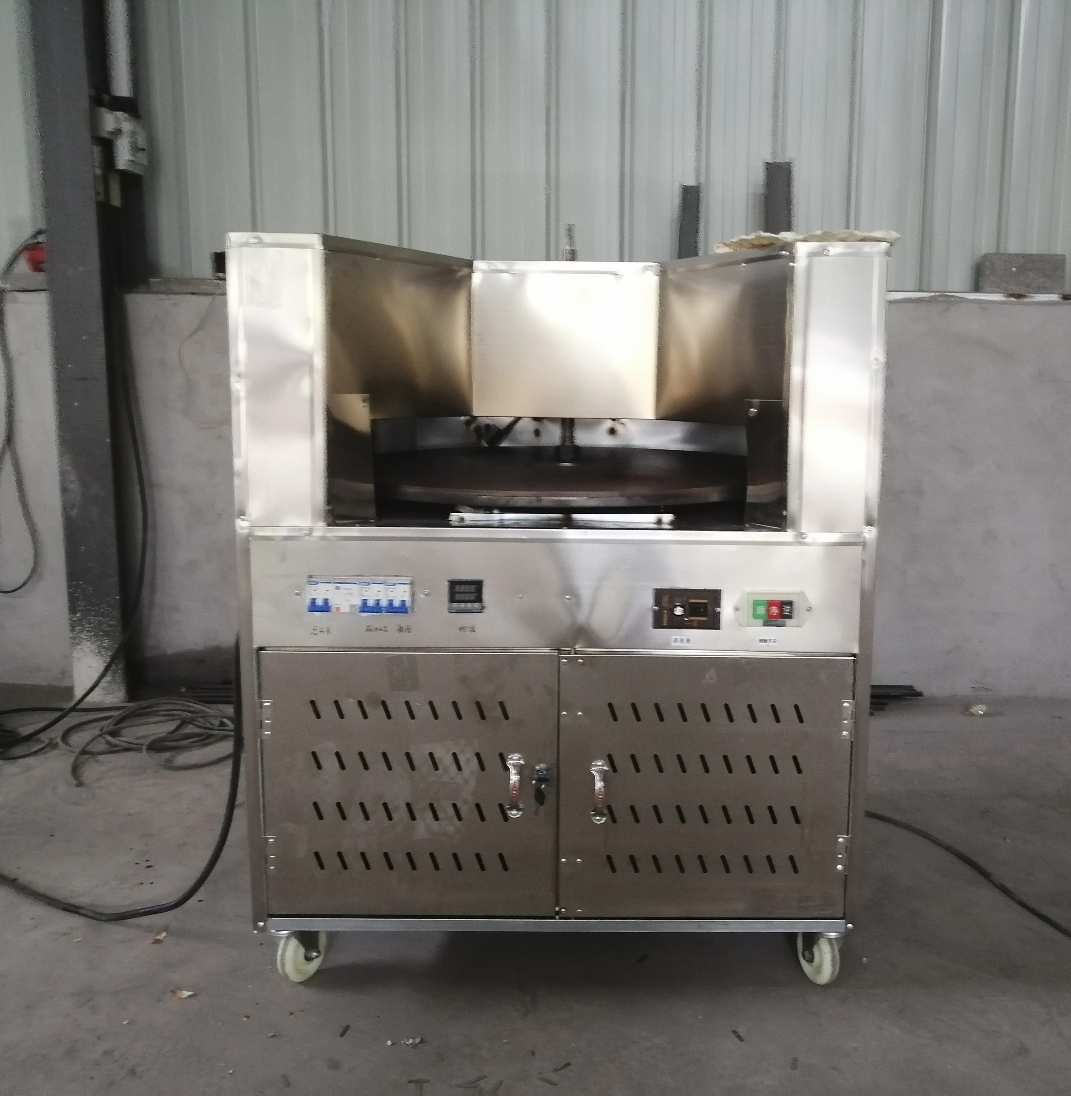 CE Approved Bakery Baking Gas Rotary Convection Oven For Bakery In Dubai