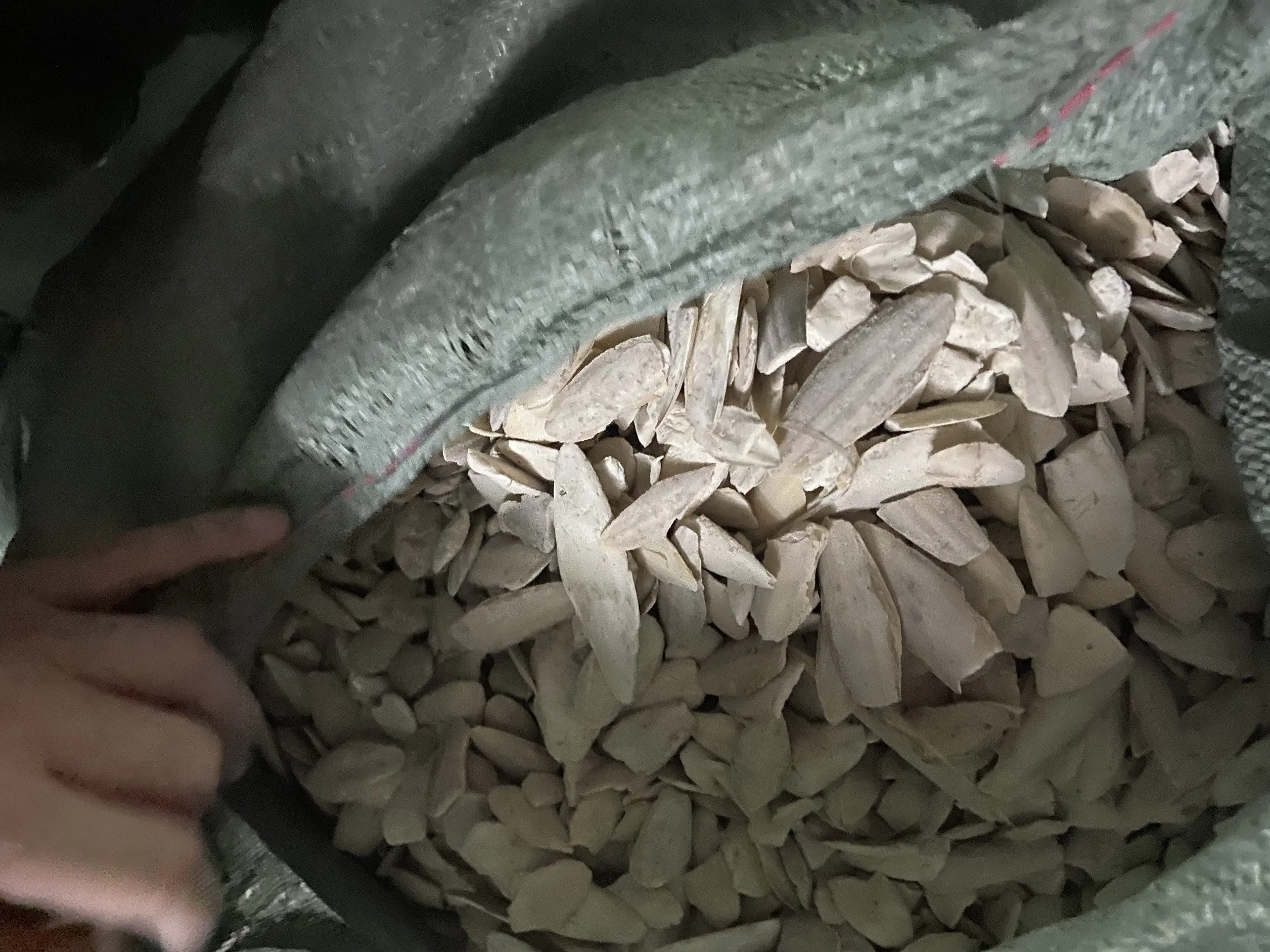 Хороший товар от Ocean Cuttlefish, лучший тип костей для игрушек для домашних животных-Tony (телефон/Whatsapp/Viber: + 84 911 333 066)