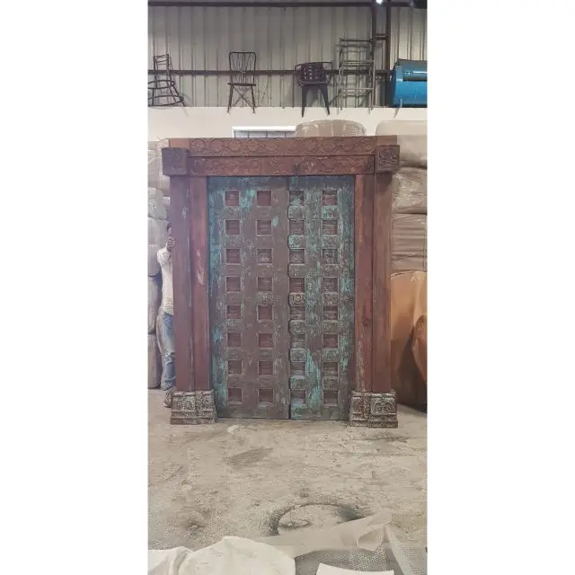 Antique Wood Door Decorative Wood Door Vintage Old style Doors direct from factory in India for Hotel villa bar and restaurant