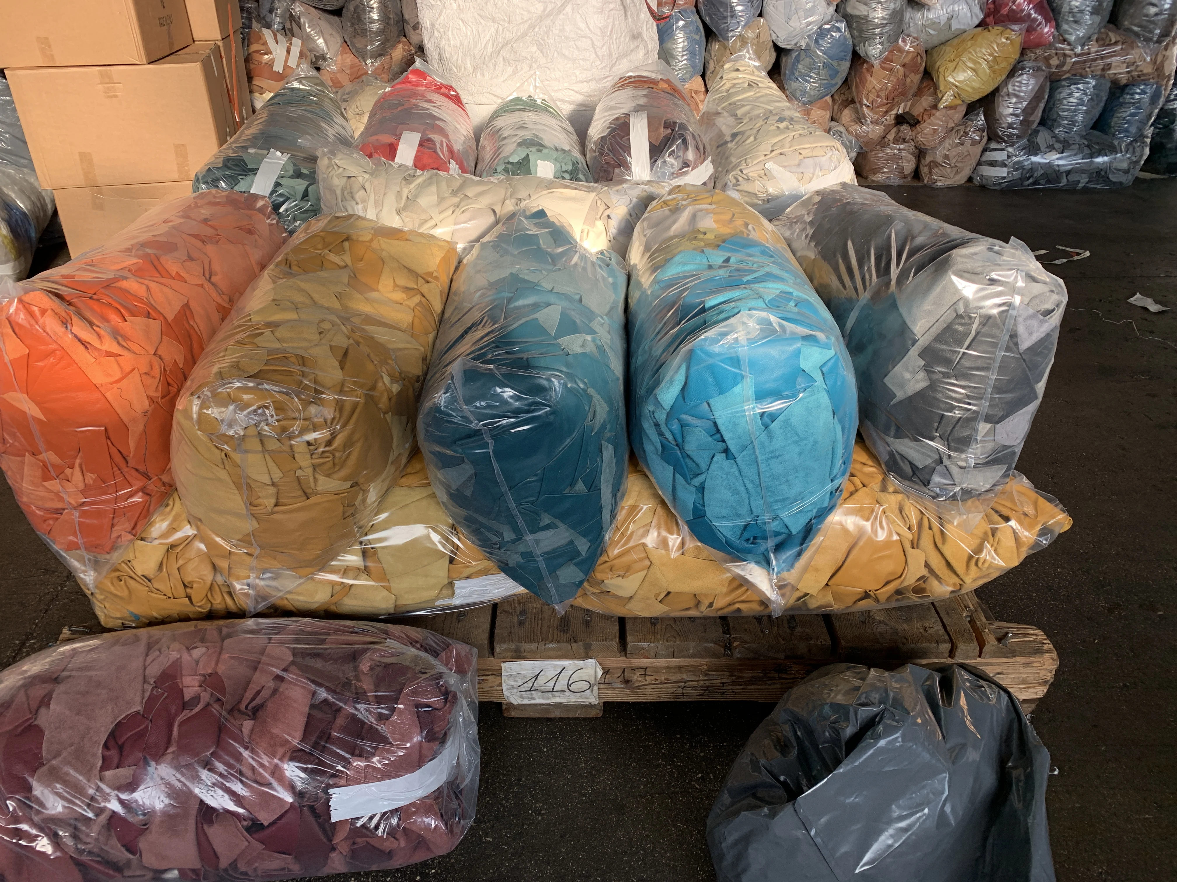 italian leather fashion pieces