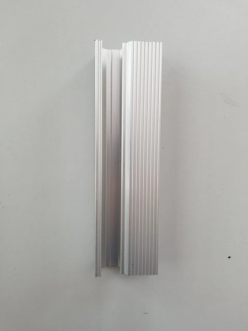  Высококачественный Алюминиевый рельс для солнечной панели от Shalumi алюминиевый экструзионный профиль