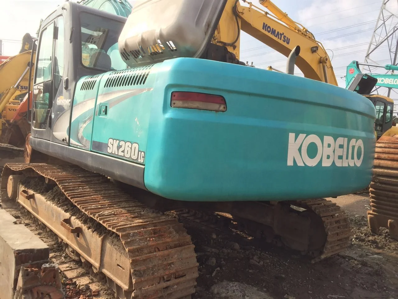 Strongly recommended Kobelco SK260-8 at factory price used excavator Kobelco SK220 SK230 SK260 SK350 SK450 excavators