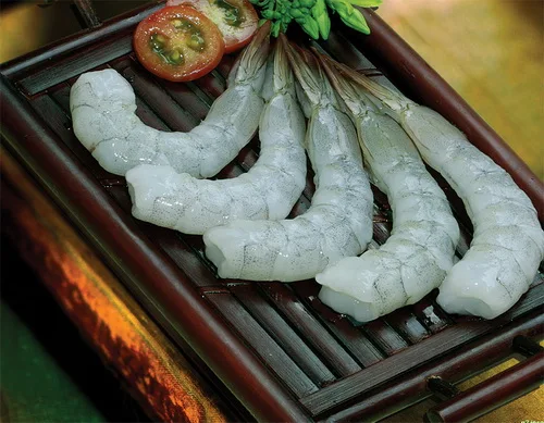 Raw white leg shrimp PDTO, peeled and deboned, size 16/20 with tail, made in Vietnam