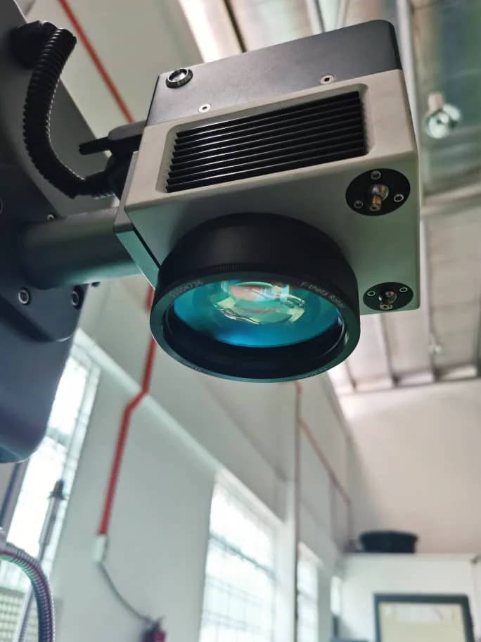 Лидер продаж УФ лазерная машина для лазерной гравировки ювелирных изделий может поддерживать различные шрифты и любые значки печать логотипа