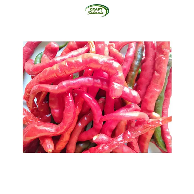 Farm Fresh Spicy Fresh Red Chili Pepper Super at Superb Price