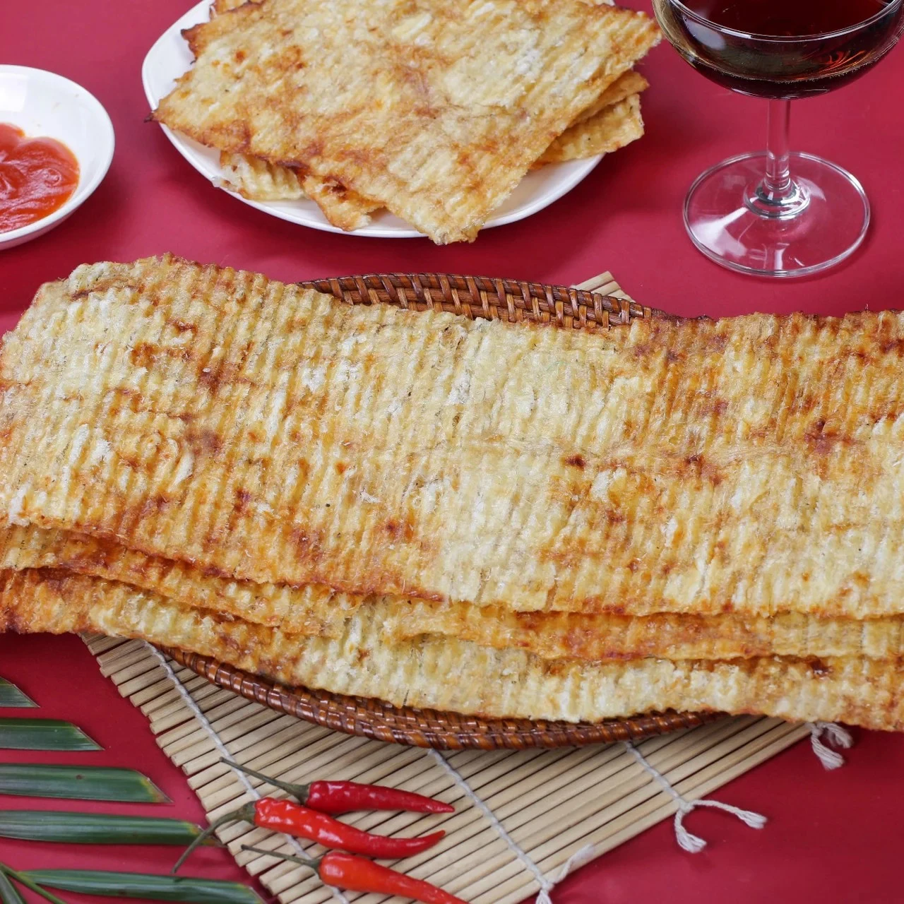 Вкусная жареная закуска с жареным хвостом/отличное качество и упаковка по запросу (порт хошиминь)