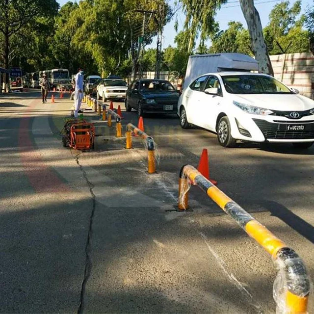 U Shaped Metal Bollard Safety Parking Barrier Post Guard Low Profile High Line Divider Steel