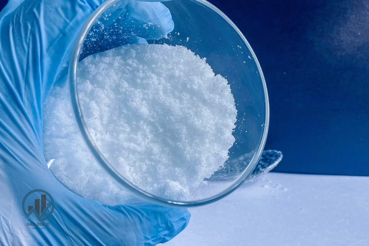  Оптовая продажа сульфат цинка промышленного класса гептагидрат (ZnSO4.7H2O) с сульфатным 21