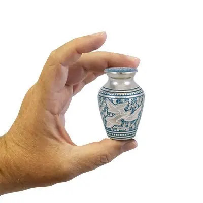 Great Quality Handicraft Small Keepsake Urn for Human Ashes Colorful Finish Best Price for Funeral Cremation Hot Selling