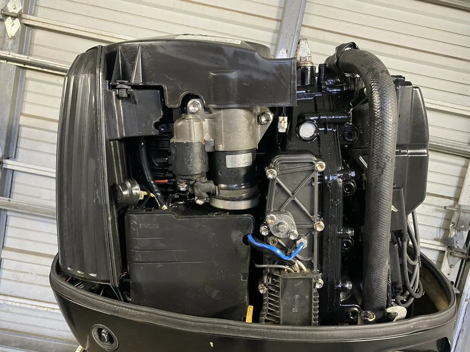 Used Suzukis 140 HP Outboard Boat Motor 4 Stroke