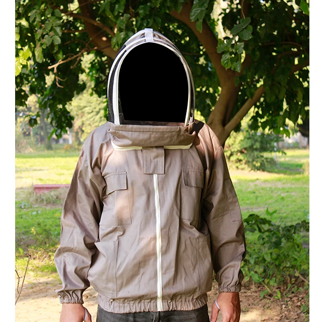 Protective bee keeping hat with veil for beekeeper
