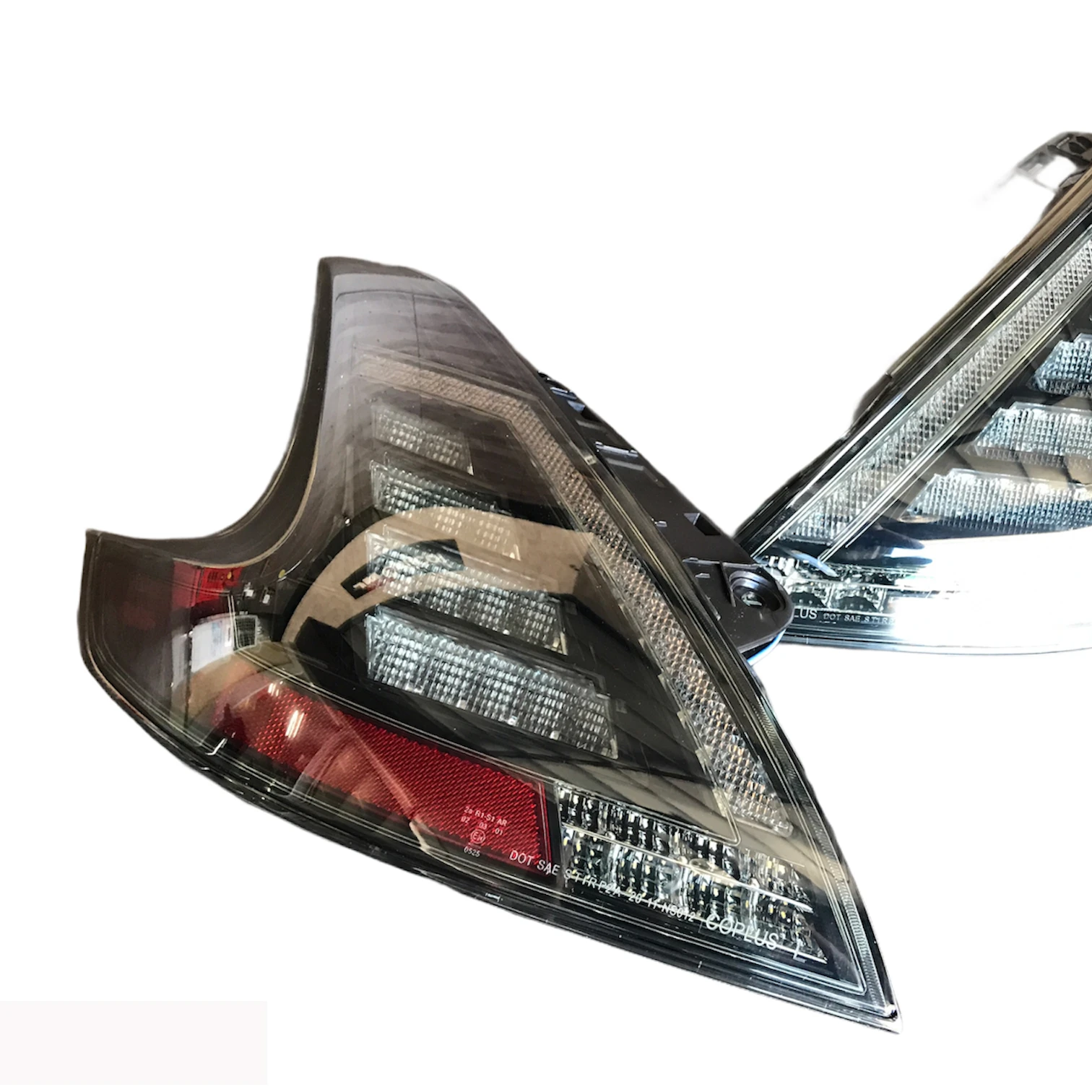 High-quality full LED tail light, sequential direction light, blackened mirror
