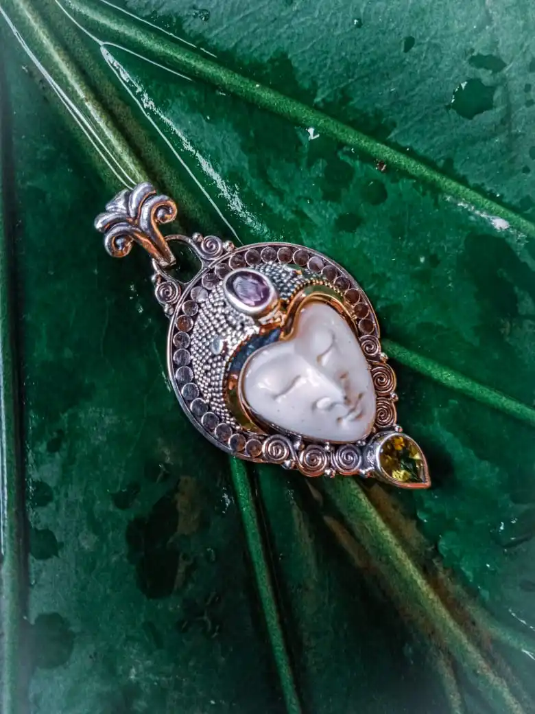 NY-MFPD001-Bone Moonface Pendant Sterling Silver Elegant Design With Carving Face Gift For Women And Men