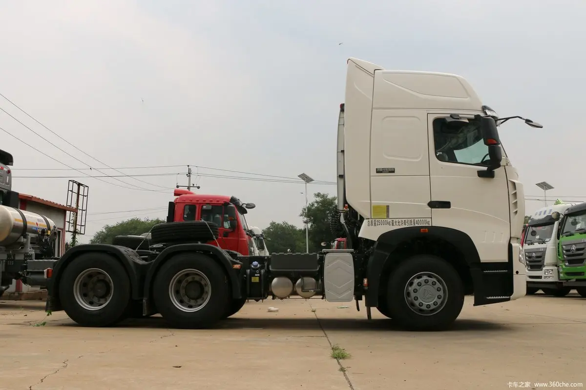 USED Left Hand Driving HOWO 10 Wheel 6X4 440 hp Tractor Truck Head Sinotruk directly sale (LHD)