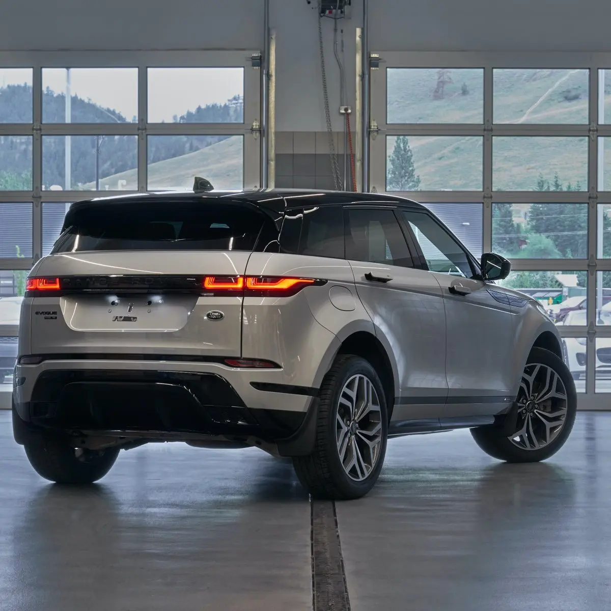 Подержанные автомобили 2018 2019 2020 2021 Range Rover Sport Evoque Velar