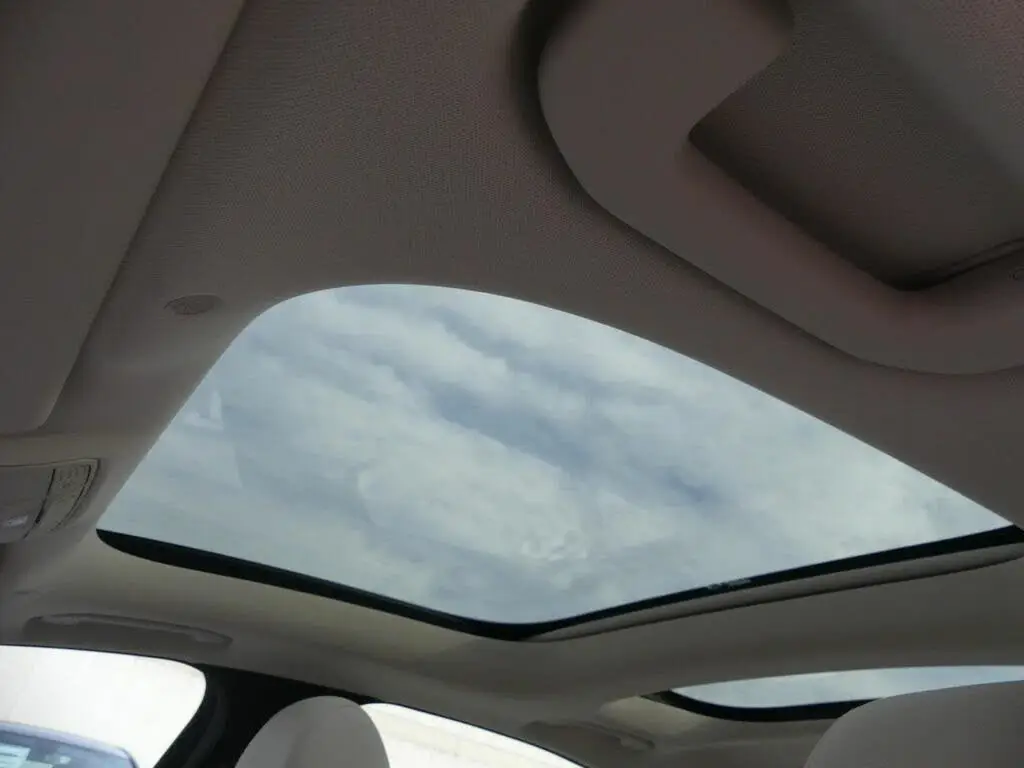 2016 2017 2018 2019 2020 2021 Fairly Used Cars Mercedes-Benz E-Class E 350 4MATIC AWD / E 400 4MATIC