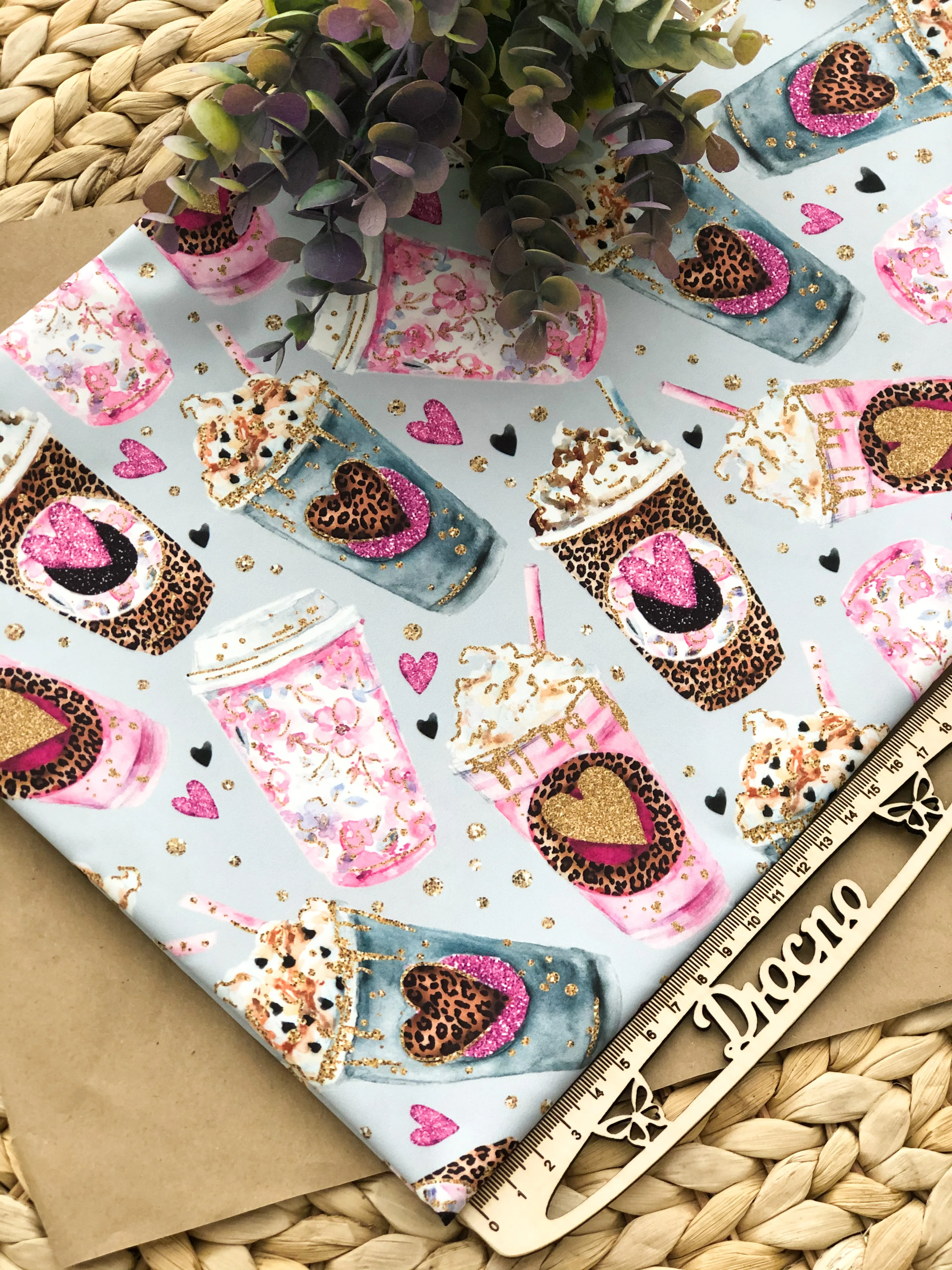 Pleasant to Touch Soft Not Rustling Jacket Fabric Dewspo Density 85 g / sq.m 100% Polyester Printing Service