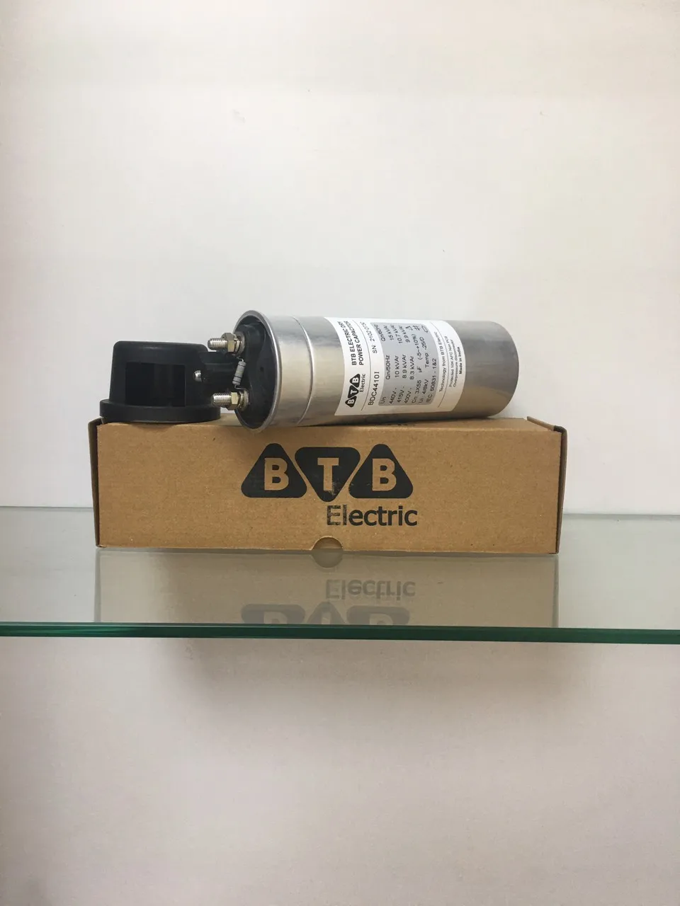 Power correction capacitor 5kvar 3 phases 440v  new style  2021  MADE IN TURKEY