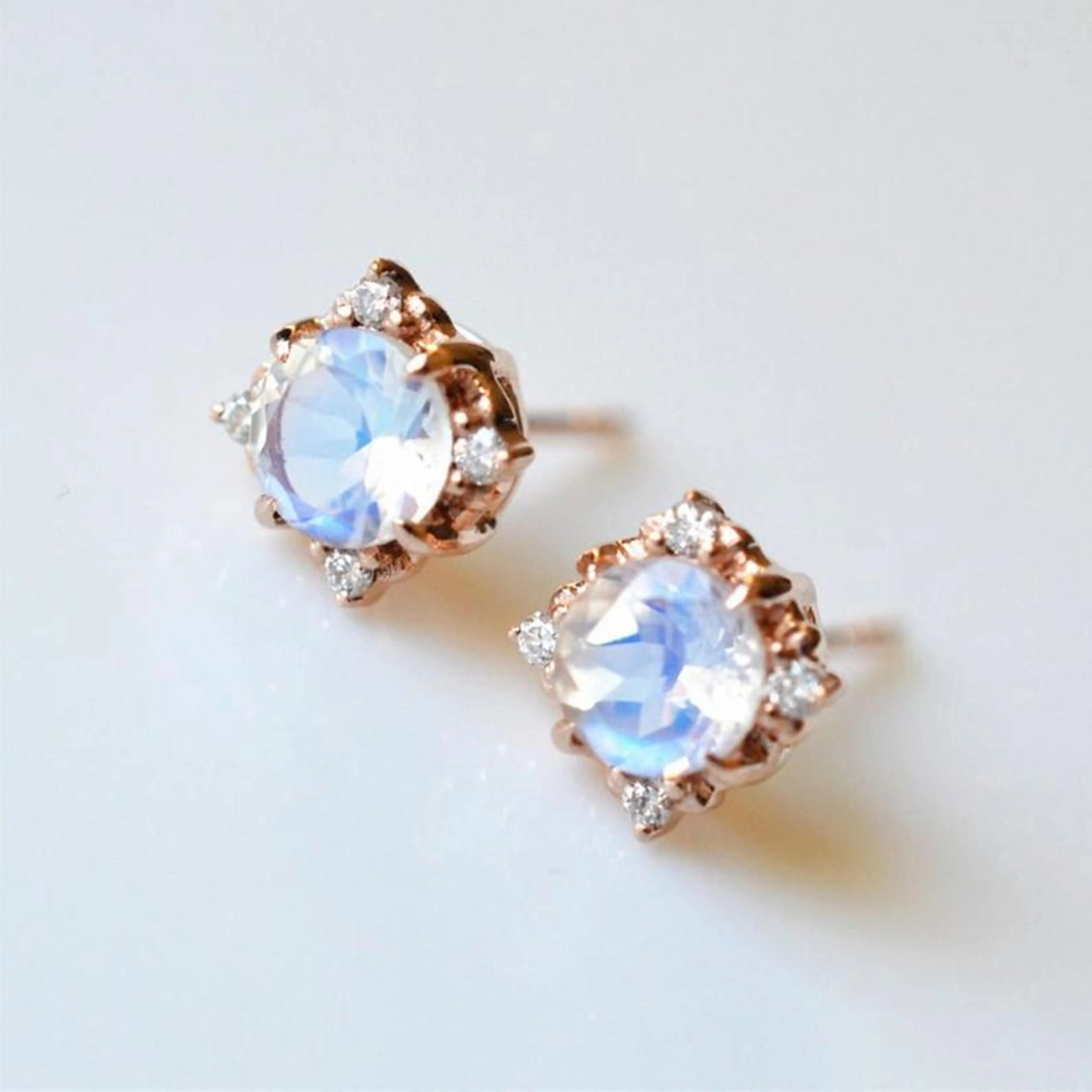 Серьги-гвоздики с радужным лунным камнем круглые серьги позолоченные серьги-гвоздики из серебра 925 пробы ювелирные изделия ручной работы