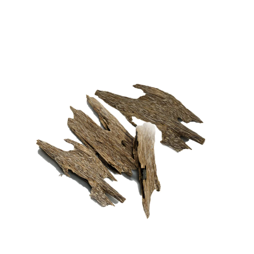 High Quality Oud Wood Chips High Grade Very Strong Sweet Scent Top Vietnam Natural Premium Oudh Chips for royal people