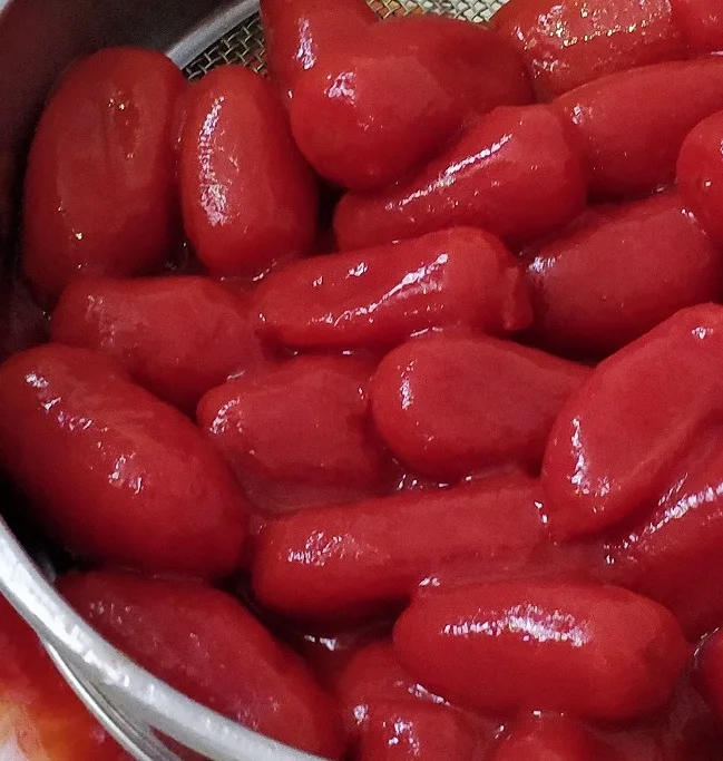 
Peeled tomato 24 x 400 grams 