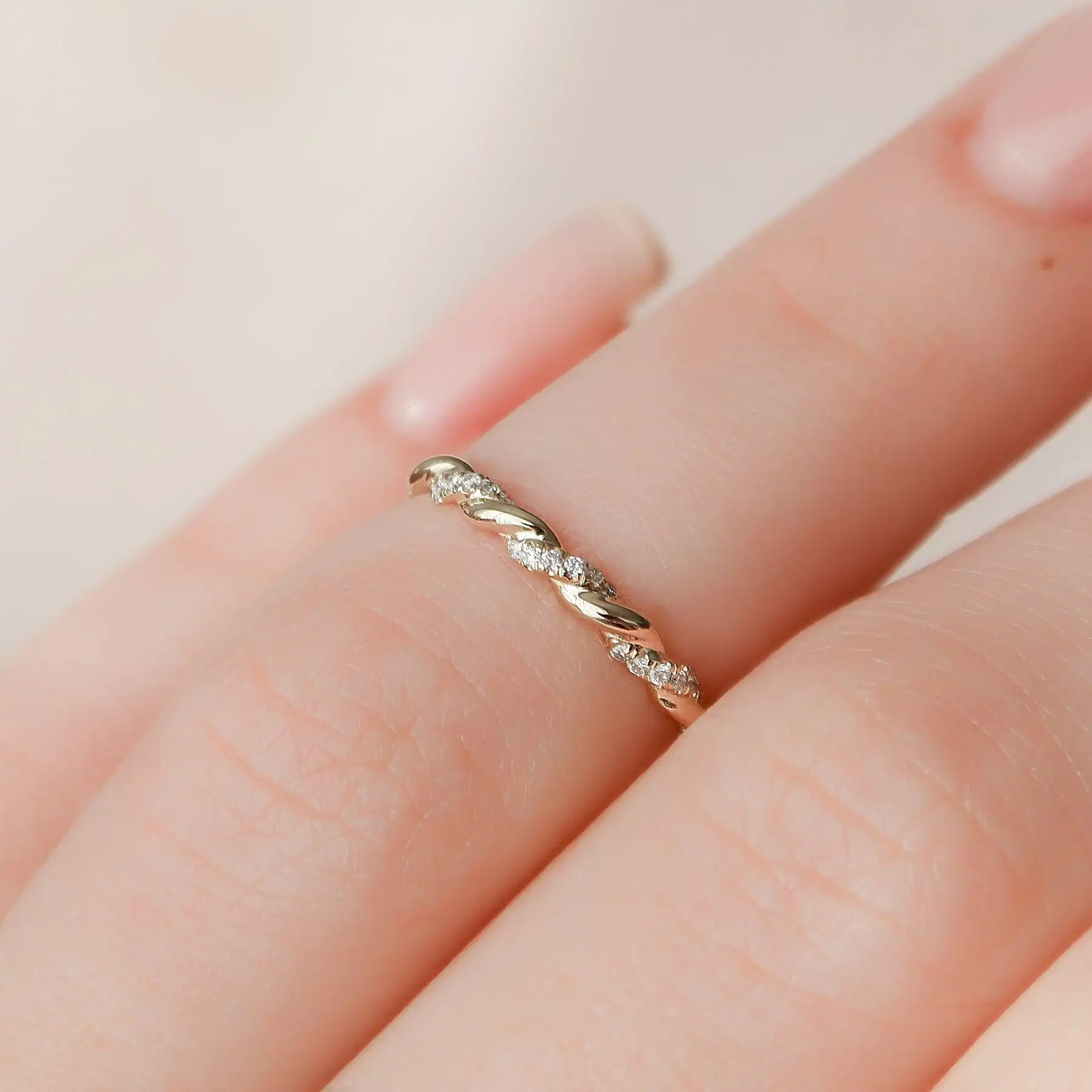 Custom Wholesale Twisted Zircon Diamond Wedding Band Handmade Fashion Trending Jewelry 925 Sterling Silver Gold Plated Rings