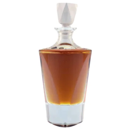 Треугольная бутылка grappa, Сделано в Италии, cl 70, Подарочная еда для ресторана