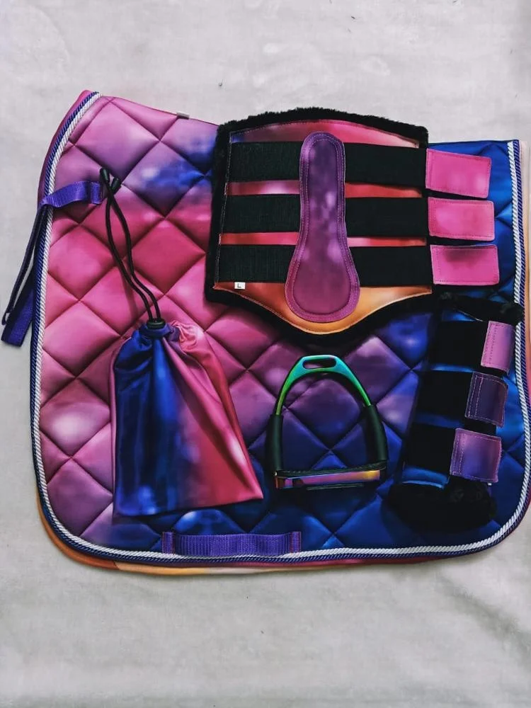 Horse Saddle pad set ores Saddle Pad with a matching set     Saddle pads with matching sets available in various fashionable col