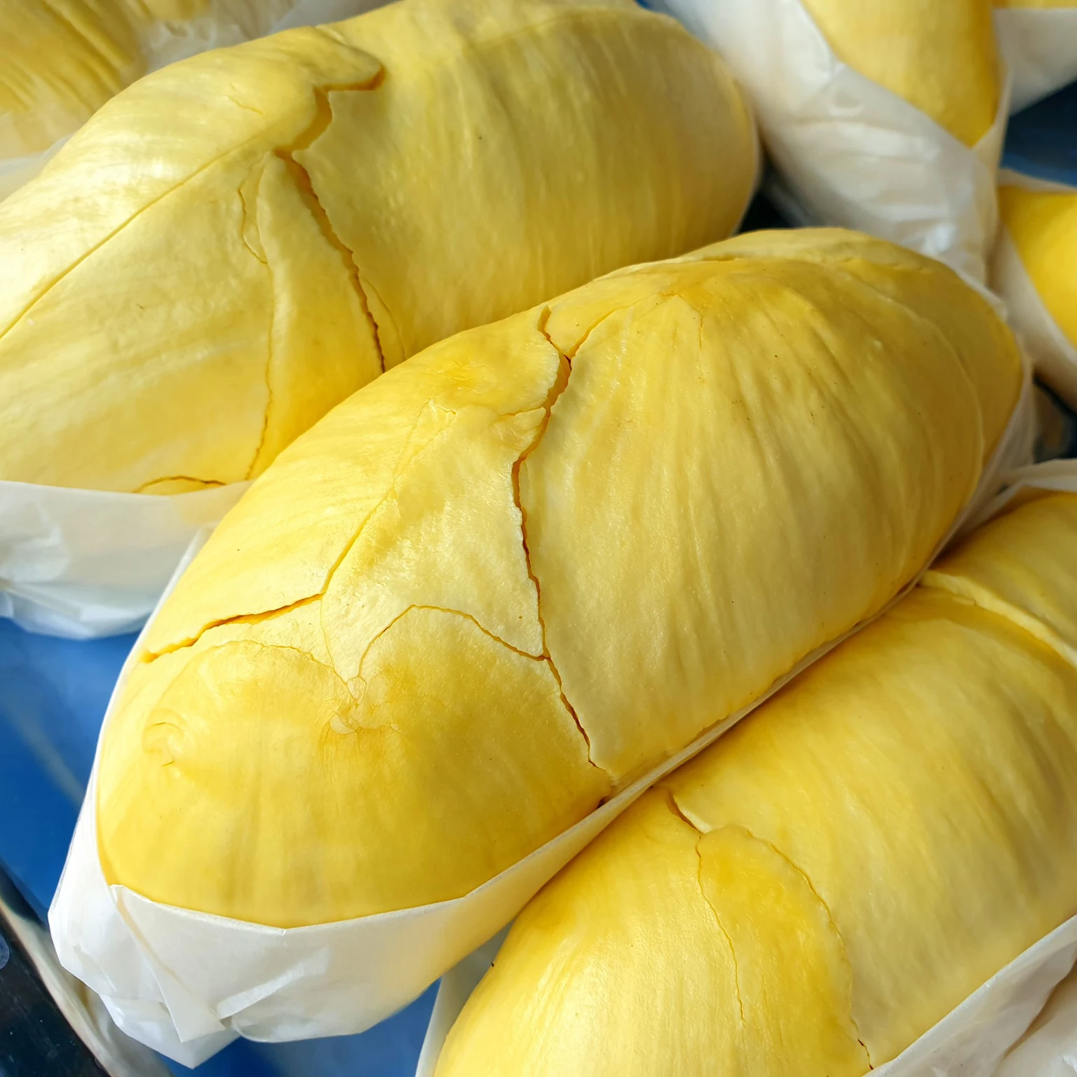 Peeled fresh durians Clean good taste Fresh Durian Monthong Premium specially selected Fresh durian from thailand