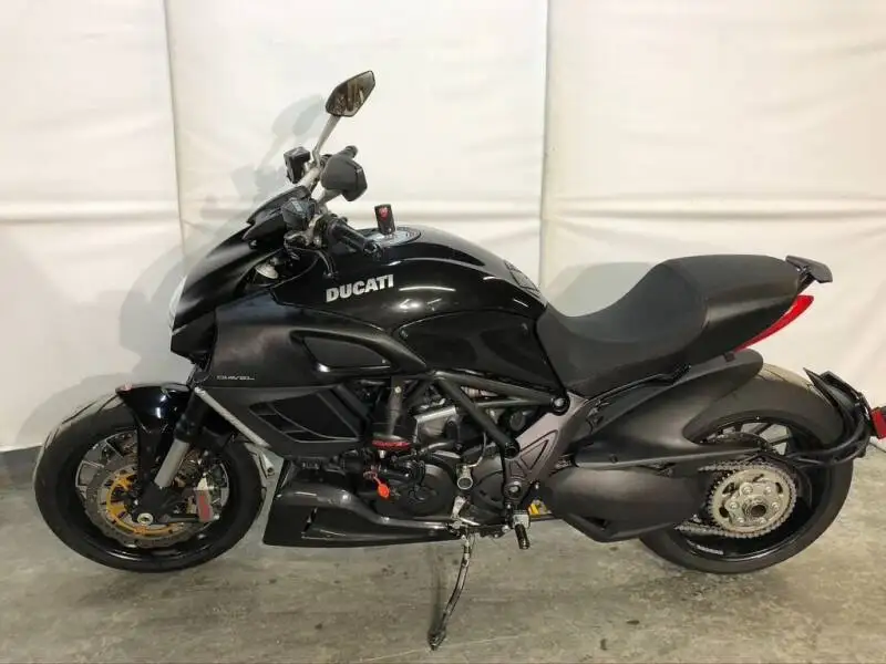 2012-ducati-diavel (8).jpg