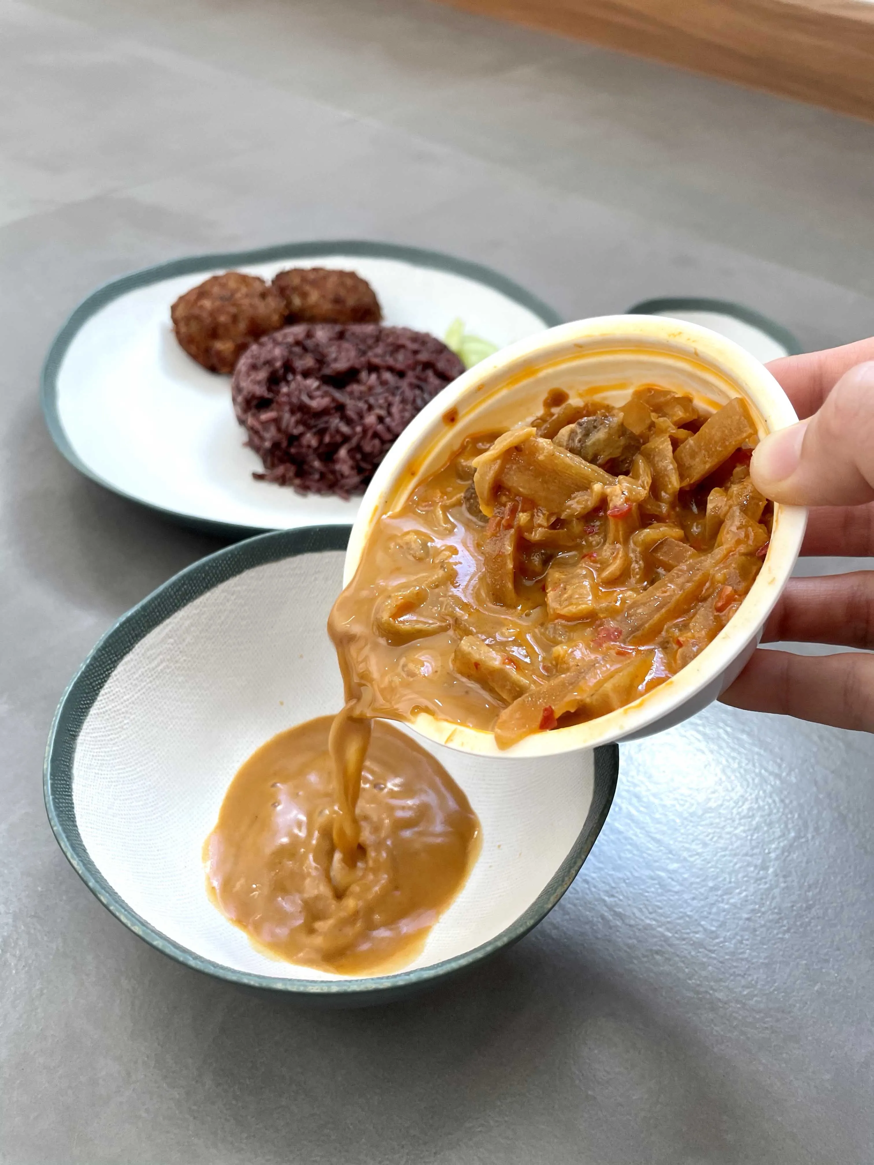  Готов к употреблению: карри из курицы и ананаса «ROSS» можно хранить 1 год при комнатной температуре новая Обычная еда 100% стерилизовано