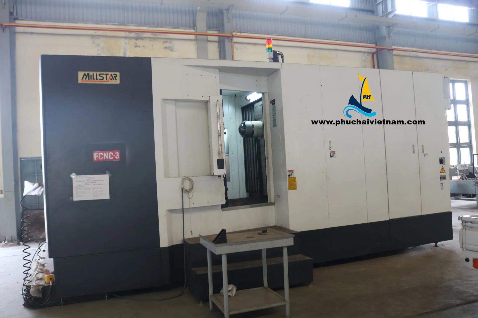 Vietnam VIP CNC Machine Turning Lathe Inclined Bench Lathes Full Automatic Slant Bed Metal CNC lathe and grind machine