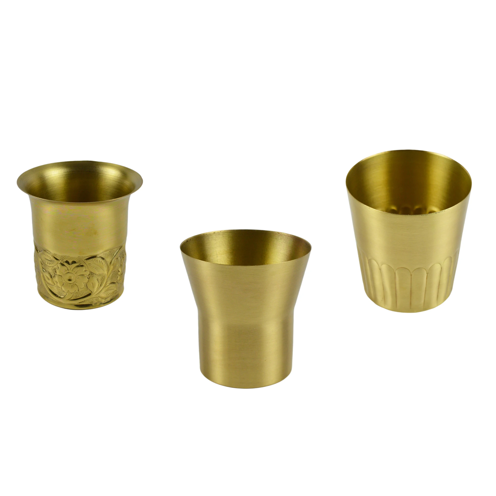 Decor Metal Design Serving Water Glass With Polished Finishing Design Dinning Table Decor Metal Brass Glass Design