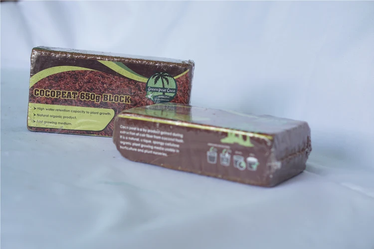 Sri Lankan Origin 100% Natural Bio Degradable Cocopeat Coir Marrow Briquettes for Greenhouses, Gardens and Hydroponic Farms