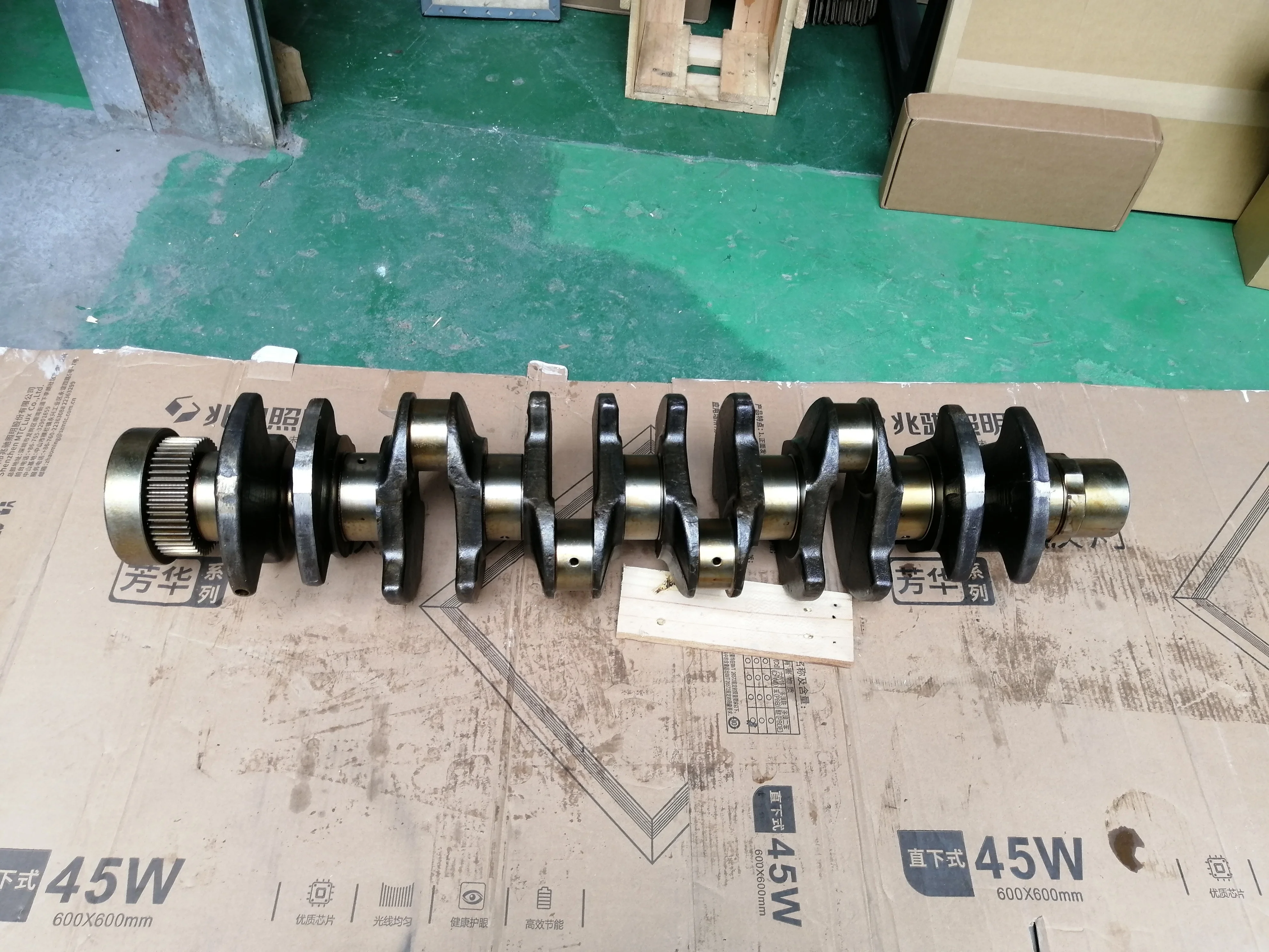 D7D D7E Engine Crankshaft Forged Steel for Excavator Parts