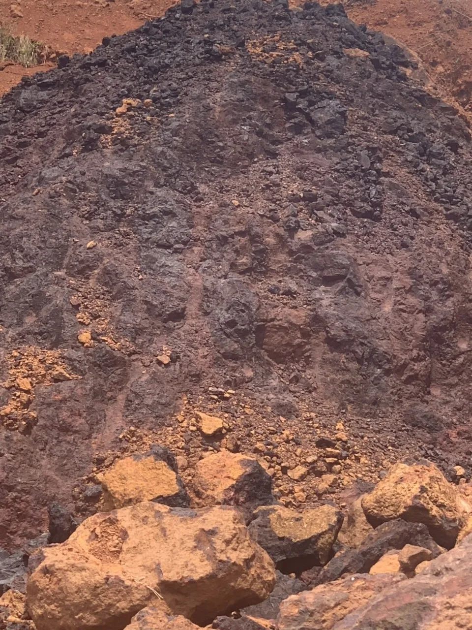 
Provided Testing At Vung Ang Port Mine Shape Pyrites Iron Ore 62% To 70% From Laos 