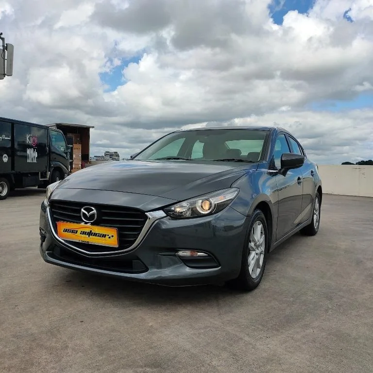 
 Аудиосистема, газовые/бензиновые безключевые вход/старт/стоп кожаные сиденья SRS подушки безопасности седан автомобиль  