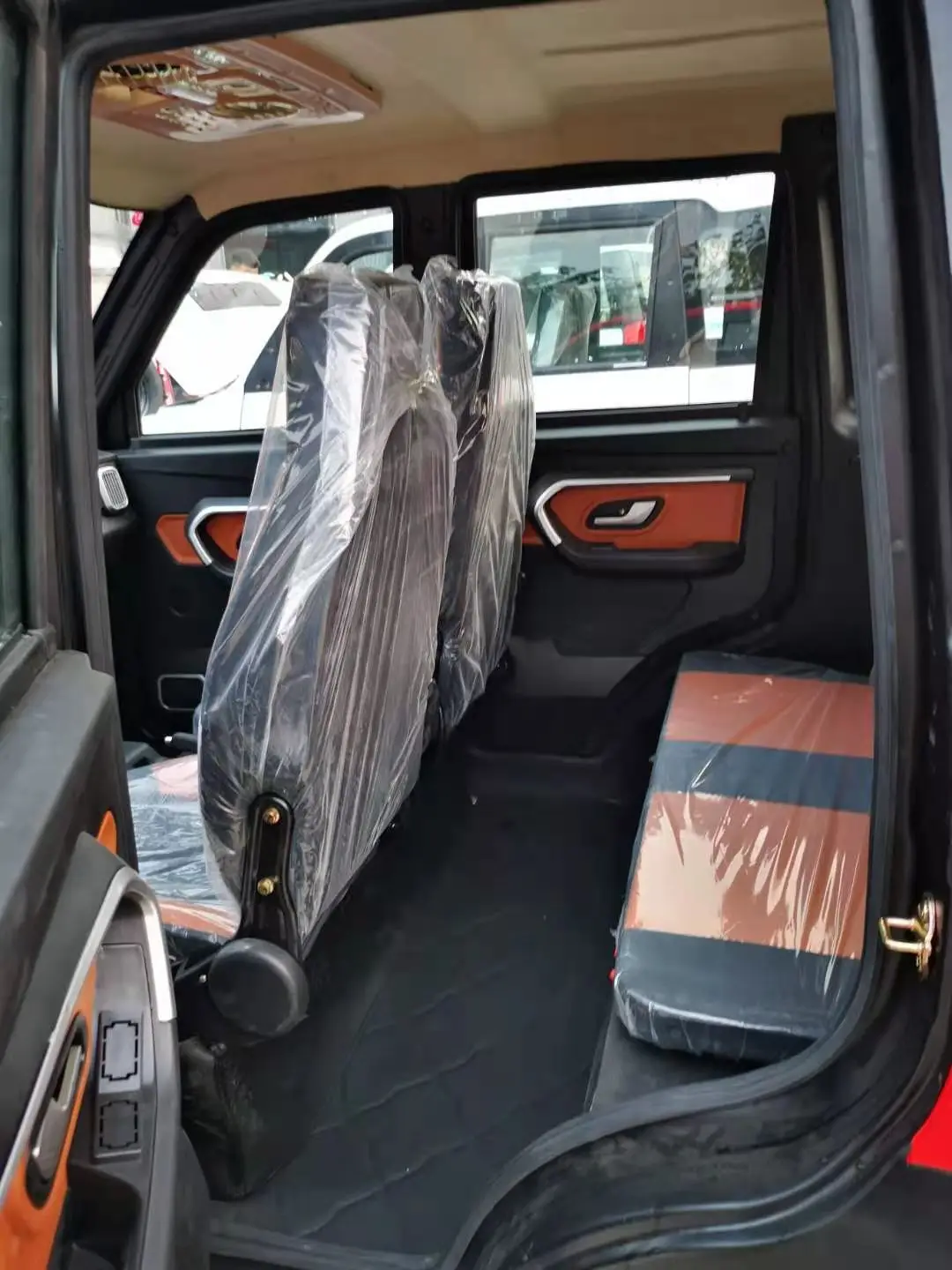 Lesheng 2021 ISO Certificated GPS 52km/h Right&*left Hand Steering Wheel Electric Car