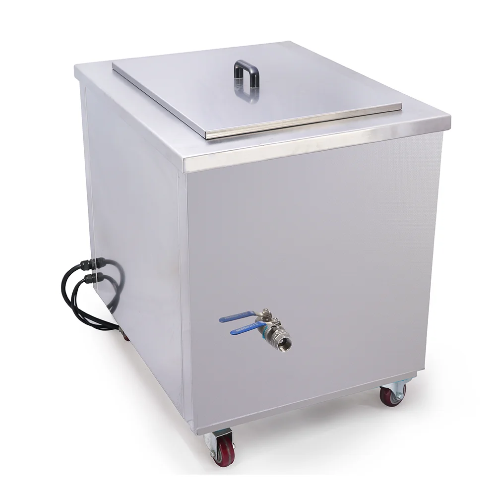 Large tank ultrasonic cleaner used  in auto industry for carburetor castings fuel injectors machined  parts cleaning