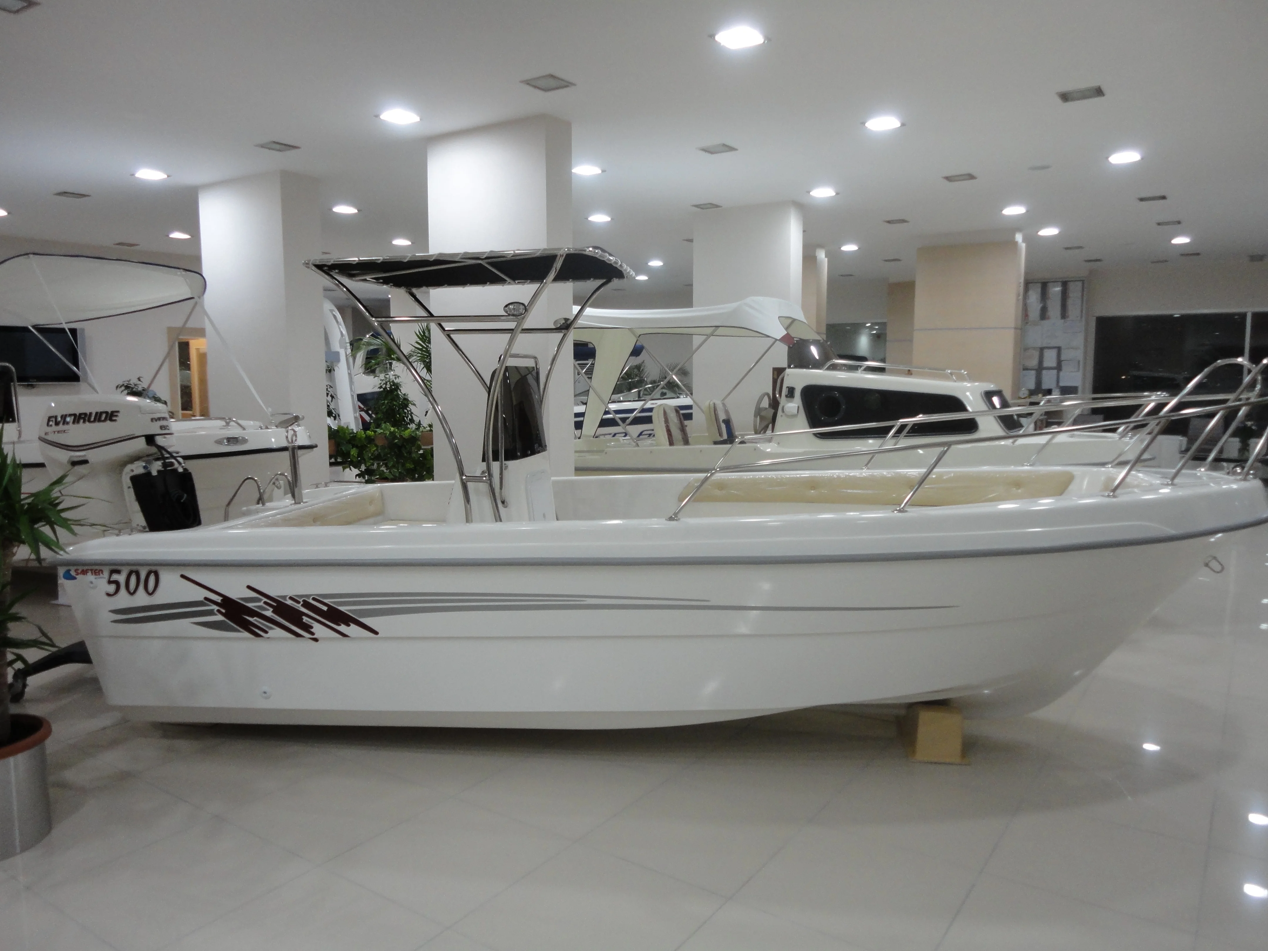 
HIGH QUALITY BEST SELLER SAFTER 500 SPORT FIBERGLASS BOAT 