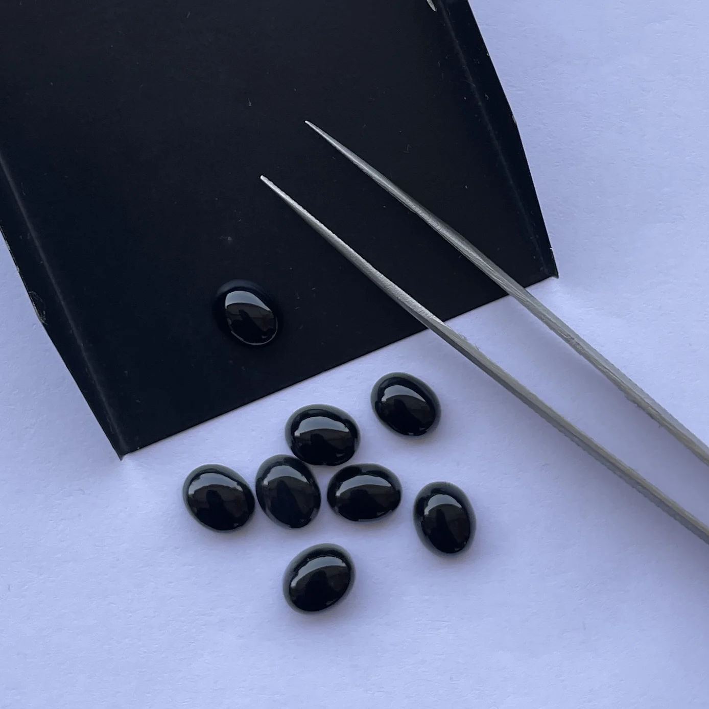 Натуральный черный камень из оникса гладкие овальные свободные Калиброванные Кабошоны купить у драгоценных камней оптовая продажа полудрагоценный магазин сейчас