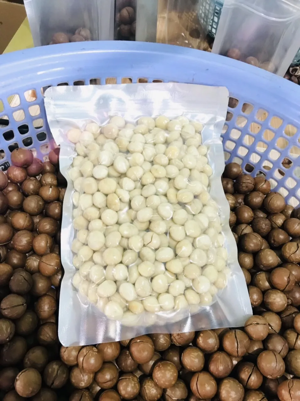 Сушеные Семена макадамии из Вьетнама Sven + 84 966722357