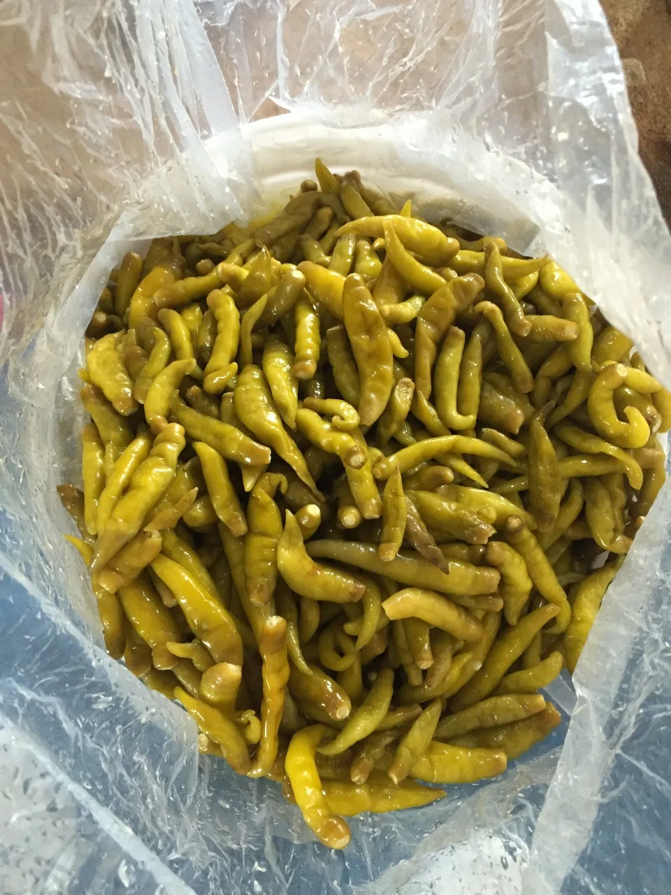 Высококачественные корншоны Перкинс упакованные в ведро надлежащим образом для продуктов питания изготовленных Индии по заводской