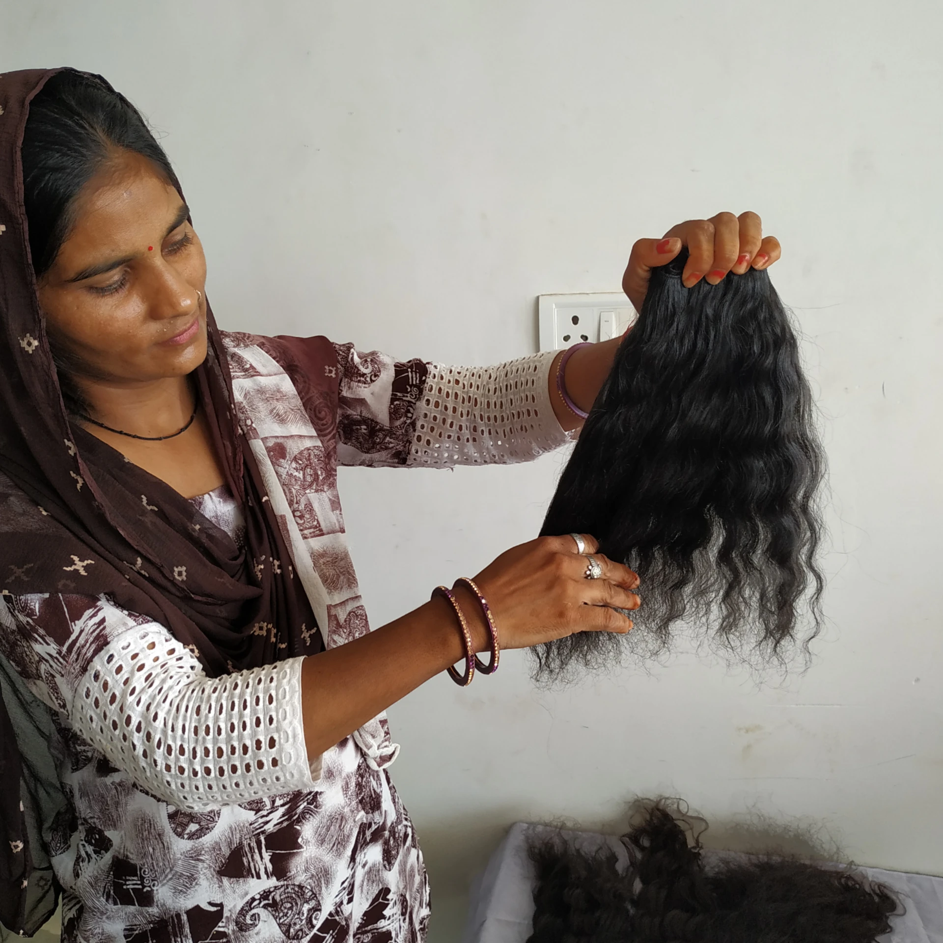 Raw India Wholesale wavy  Cuticle Aligned human Hair