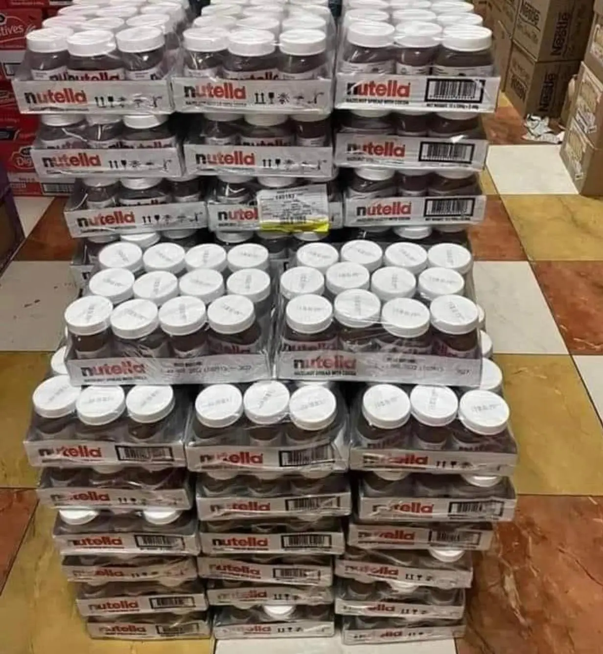 Hot sales Ferrero Nutellas Chocolate For Export 1KG, 3KG, 5KG, 7KG/Nutella 750g/Nutella wholesale/Best price