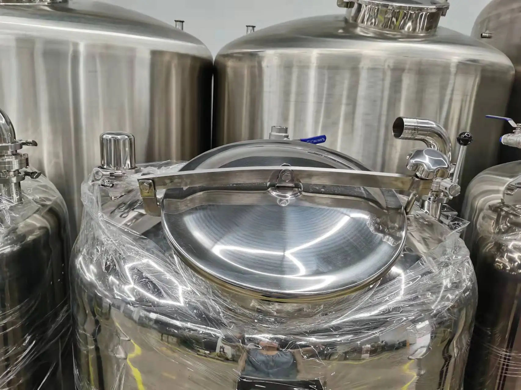 Double Layer Food grade stainless steel oil perfume chemical storage tank