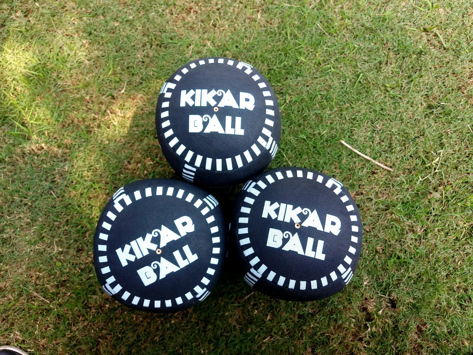 Rebounder Ball Specially Designed Fitness Training and Rugby Catch or Kick Training for Body Shaping Black Colour Size 5 Ball 30