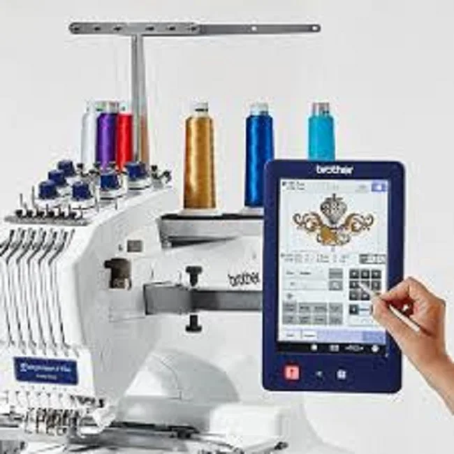 Вышивальная машина BROTHER IC 6-PLUS PR670E, 6 игл, компьютеризированная, максимальная скорость 1200 об/мин, хорошее качество